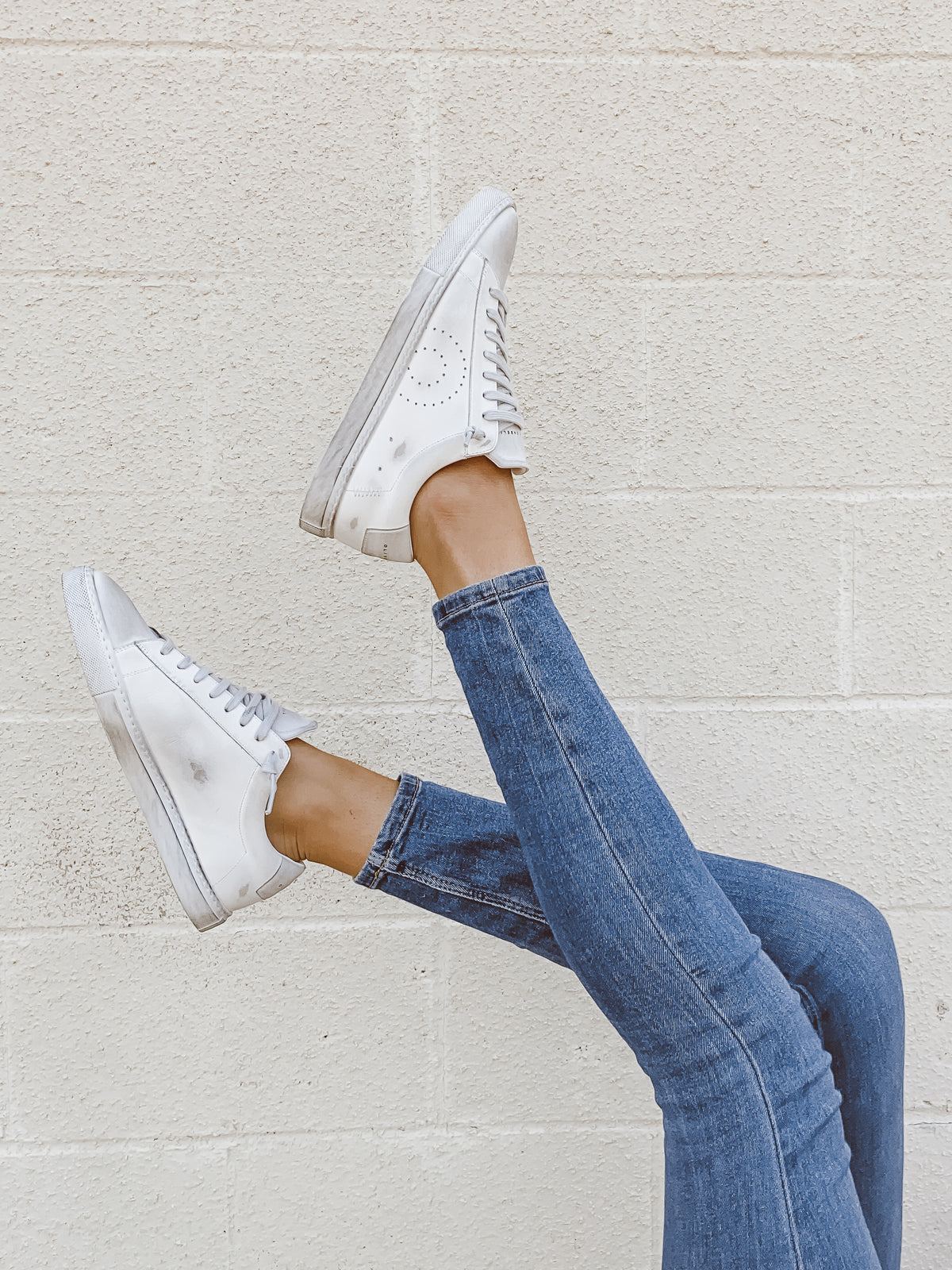 Why Do White Shoes Continue to be Popular?